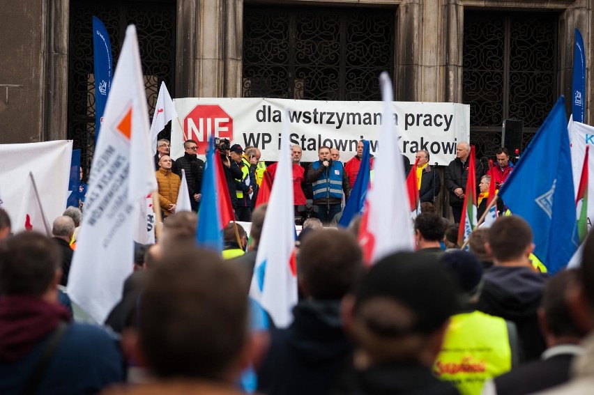 Związkowcy od początku protestują przeciwko wygaszeniu pieca...