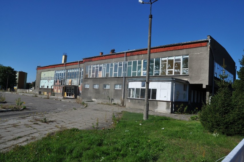 Dawny dworzec PKS w Szczecinku w opłakanym stanie [zdjęcia, wideo]