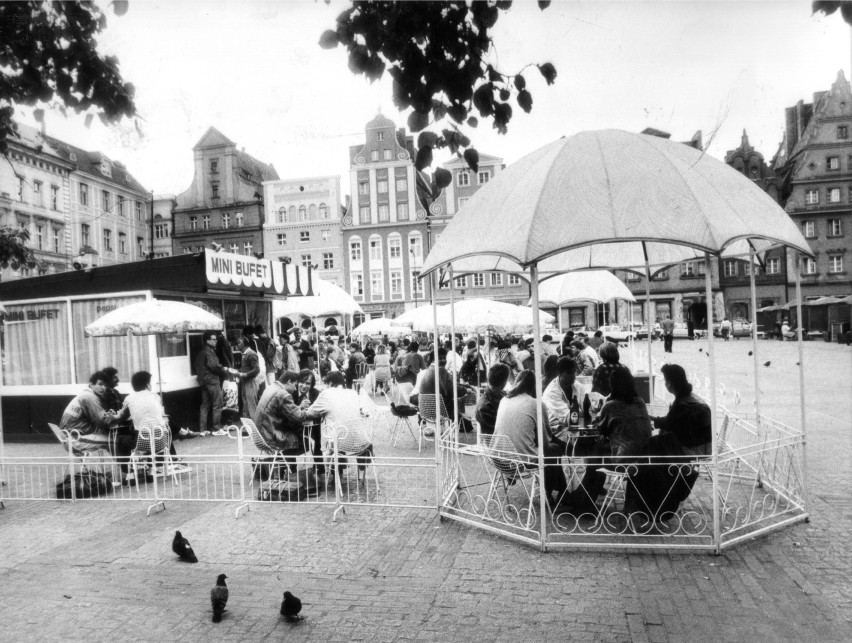 1991 rok. Bufet i kawiarenka na placu Solnym