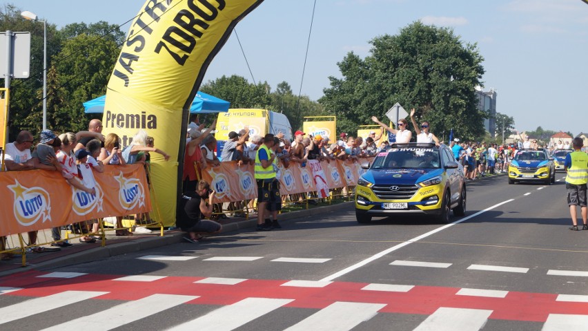 Tour de Pologne 2017 w Jastrzębiu. Kolarze mkną przed siebie