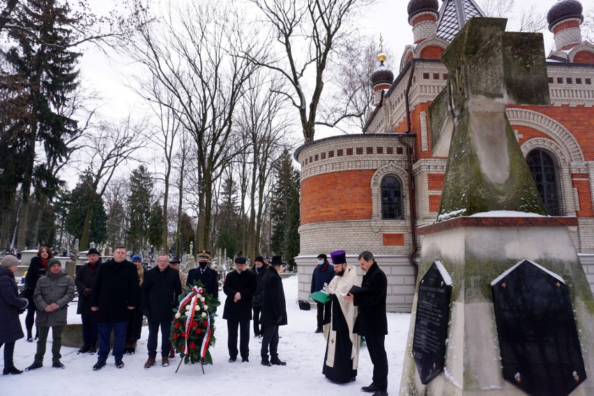 Lublin upamiętnił Dzień Jedności Ukrainy. Uroczystości odbyły się na cmentarzu przy ul. Lipowej. Zobacz zdjęcia