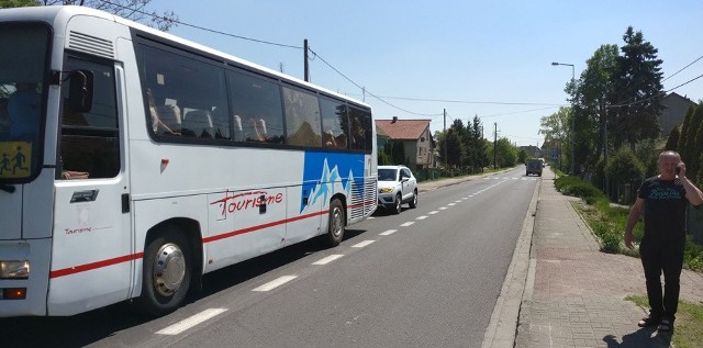 Po kontroli przeprowadzonej przez inspektorów WITD w Katowicach jeden z nich musiał zastąpić kierowcę autobusu