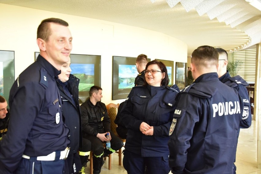 Funkcjonariusze i urzędnicy oddawali krew w Kielcach