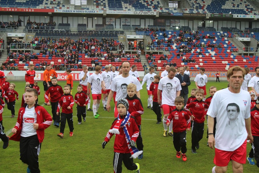 Drużyna Przyjaciół Henryka Bałuszynskiego grała z Górnikiem...