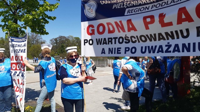 Podlaskie pielęgniarki na proteście w Warszawie (12.05.2021 r.)