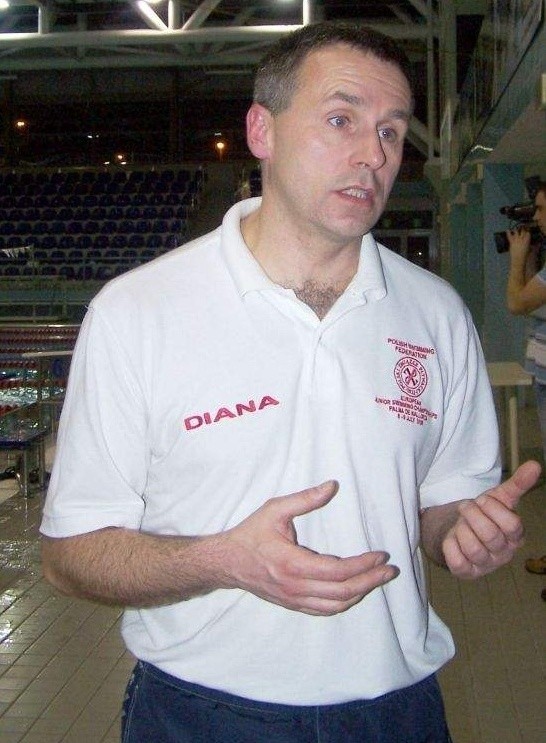 - Chyba nikt w Ostrowcu nie ma wiary w to, że sytuację pływania można zmienić na lepsze - uważa trener Maciej Hampel.