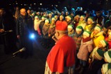 Kraków: choinka pod Oknem Papieskim rozbłysła światłem [ZDJĘCIA]
