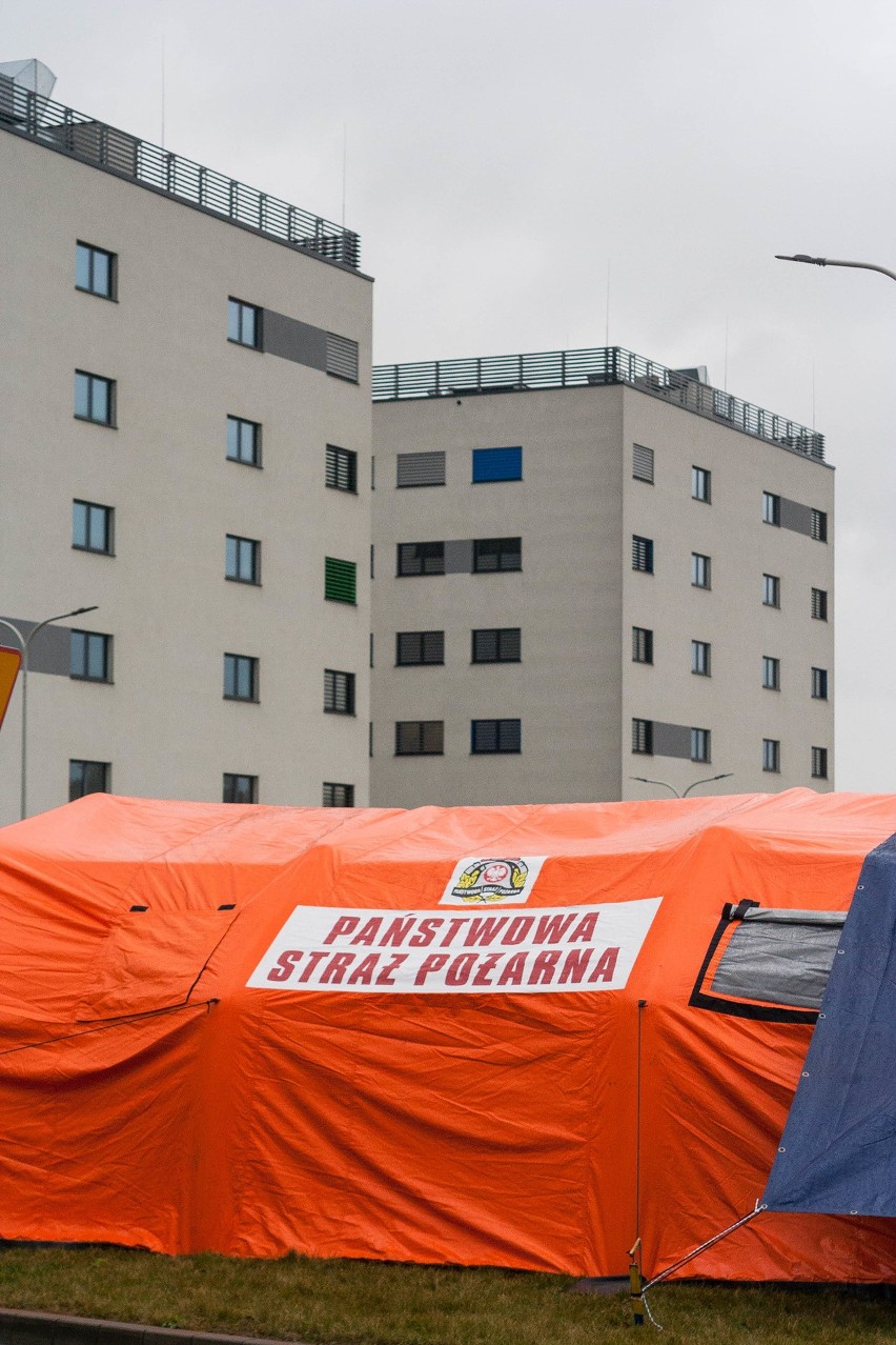 Koronawirus w Krakowie. Szpitale odwołują zabiegi. Wszystkim brakuje środków ochrony i dezynfekujących