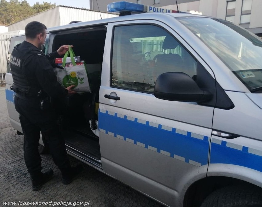 Koluszkowscy policjanci przekazali prezenty dla dzieci z Domu Dziecka