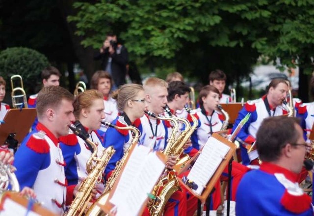 Radomska orkiestra dała koncert na deptaku.