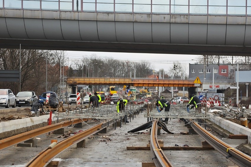 Zobaczcie na kolejnych zdjęciach, jak obecnie wygląda budowa...