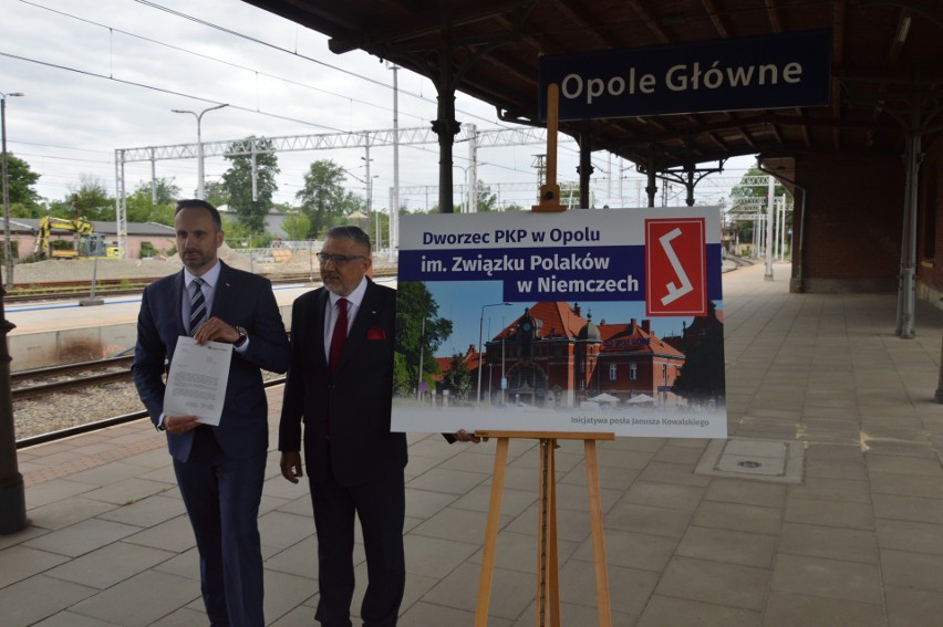 Dworzec Opole Główne od teraz nosi nazwę im. Związku Polaków w Niemczech. Jest to związane z setną rocznicą Związku