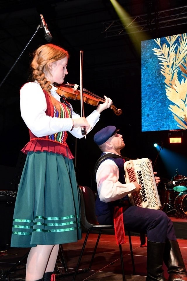 Sukces zespołu folklorystycznego z naszego regionu! Echo Łysicy laureatem VIII Jurajskiego Festiwalu Kolęd i Pastorałek. Zobacz zdjęcia