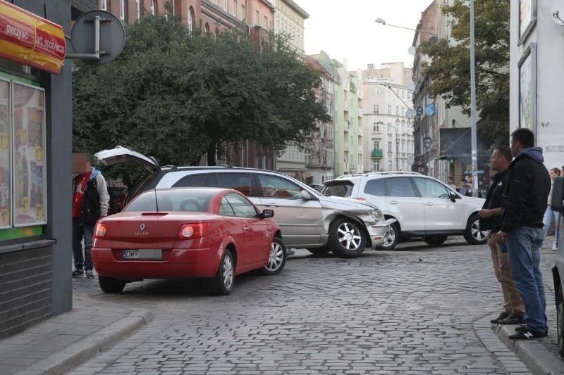 Wypadek na skrzyżowaniu Rydygiera i Henryka Brodatego