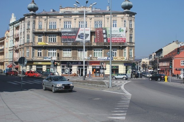 Skrzyżowanie n Pl. Konstytucji 3-go Maja to jedno z wąskich gardeł komunikacyjnych Przemyśla.