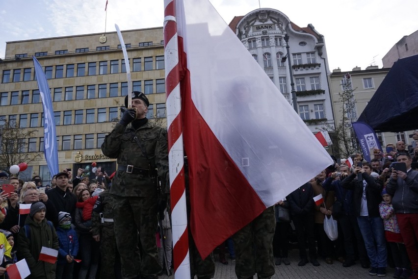 Poznaniacy świętują 100. rocznicę odzyskania niepodległości...