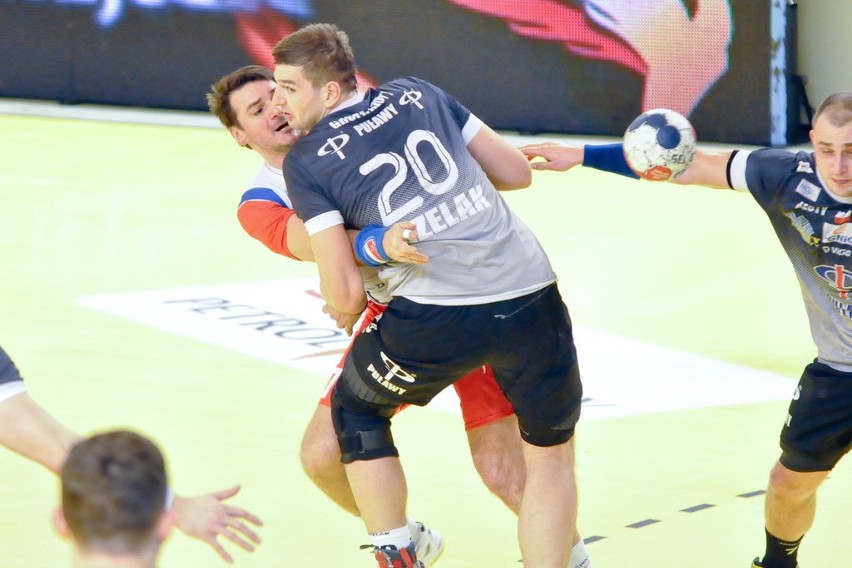 Superliga. Gwardia Opole - Azoty Puławy 30:26