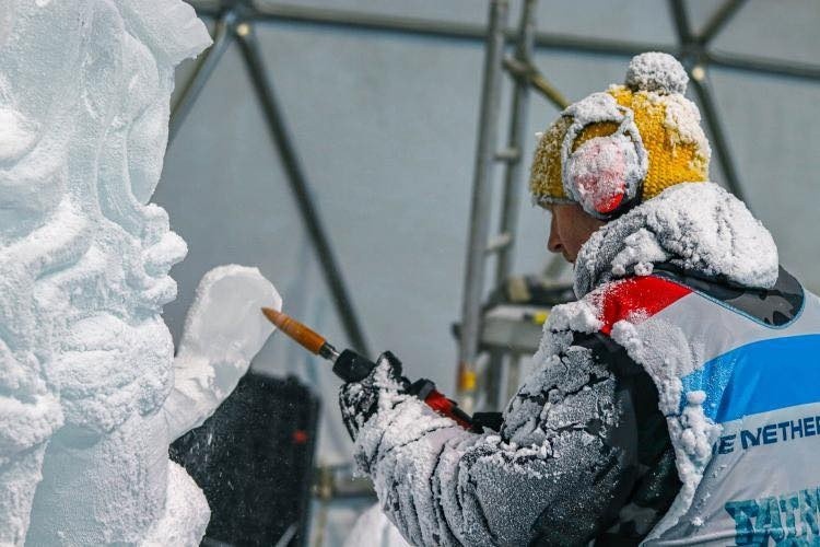 Tatry Ice Master 2023 - z lodem walczyli rzeźbiarze z 10...