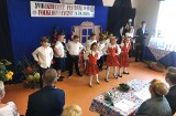 XVIII Gminny Festiwal Folklorystyczny w Dudach. Publiczna Szkoła Podstawowa kultywuje tradycję pieśni i piosenek ludowych