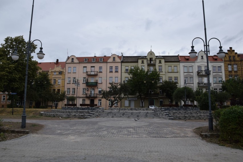 Plac Powstańców Śląskich i Wielkopolskich jest po II etapie...