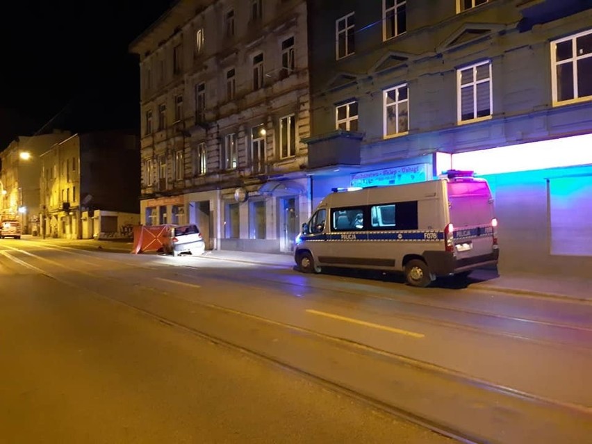 Śmiertelny wypadek na ul. Zgierskiej w Łodzi! Kierowca prawdopodobnie był pijany. ZDJĘCIA
