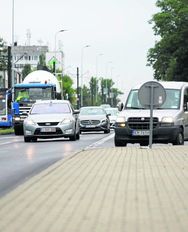 Światła na 6 skrzyżowaniach. Kosztowne, ale też konieczne