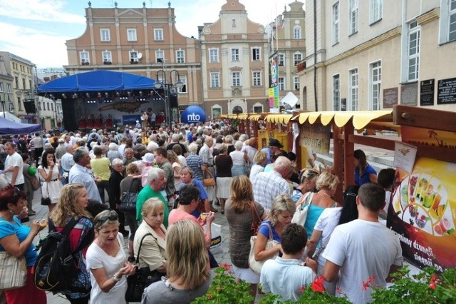 Tłumy ściągnęły na rynek w Opolu.