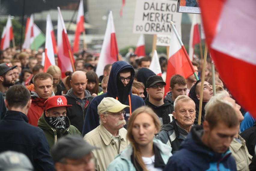 Marsz przeciwko imigrantom w Katowicach