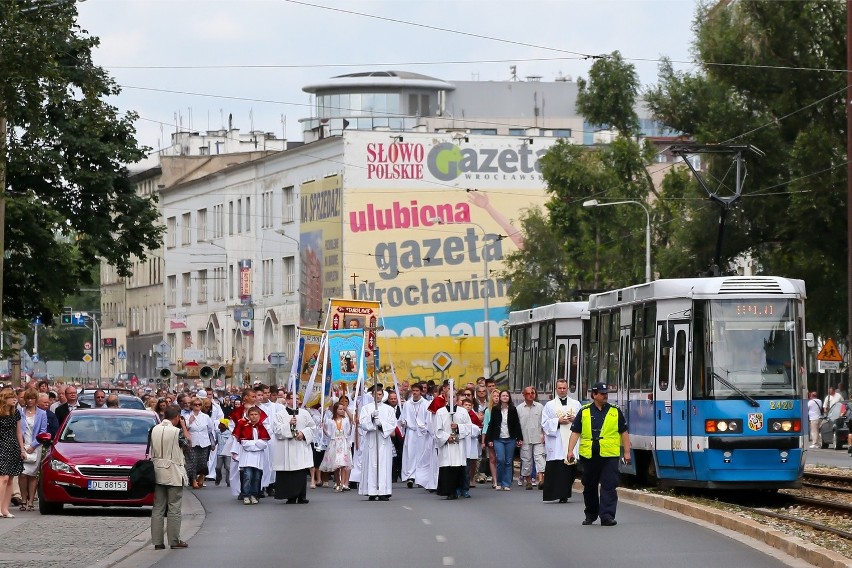 Boże Ciało 2015 wypada w czwartek 04.06.2015