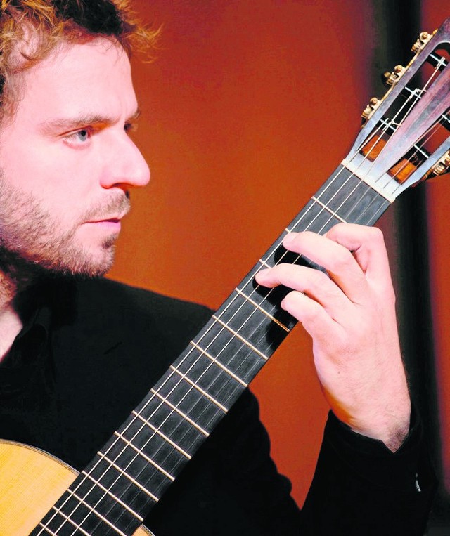 Gitarzysta Marcin Dylla ustanowił swoisty rekord: w latach 1996-2005 wygrał aż 19 ważnych międzynarodowych konkursów gitarowych