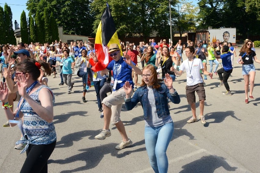 Światowe Dni Młodzieży 2016. W Kielcach pielgrzymi tańczą od rana 
