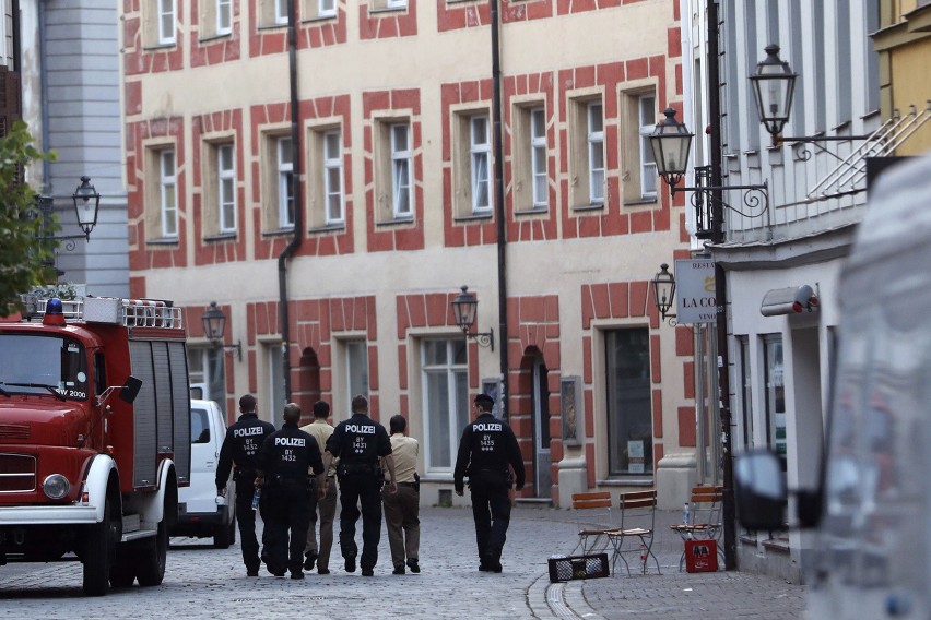 Zamach bombowy w Ansbach. Zamachowiec samobójca to 27-letni...