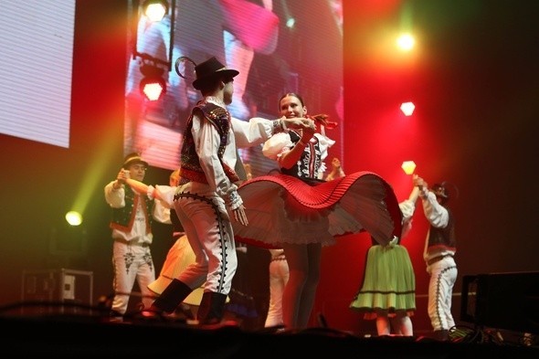 FOLKLÓRNY SÚBOR „ČARNICA” (Słowacja)