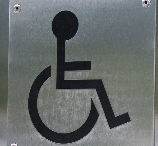 Zatrudniając osoby niepełnosprawne możesz liczyć na ulgi.