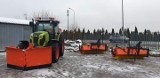Białystok. Kolejne ciągniki dla drogowców z Powiatowego Zarządu Dróg. Mają pomóc w walce z zimą i odśnieżaniem ciągów pieszo-rowerowych