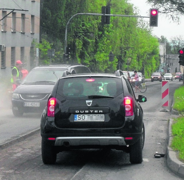 Drogowcy na ulicy Hubala-Dobrzańskiego