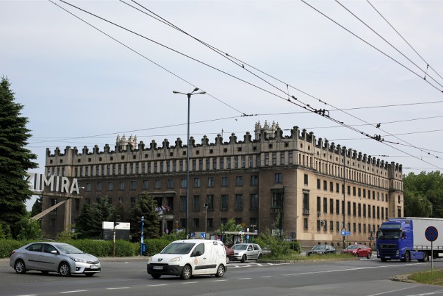 Spółka NCA historyczne budynki Z i S zajmuje na zasadzie użyczenia. W tym roku ma kupić jeden, w kolejnym drugi