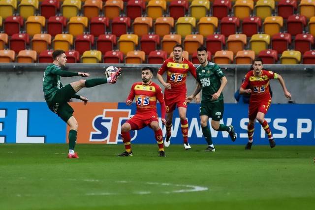 Ostatnie dwa mecze Śląsk (zielone stroje) wygrał z Jagiellonią po 1:0. Oby białostoczanie wzięli w piątek we Wrocławiu rewanż.