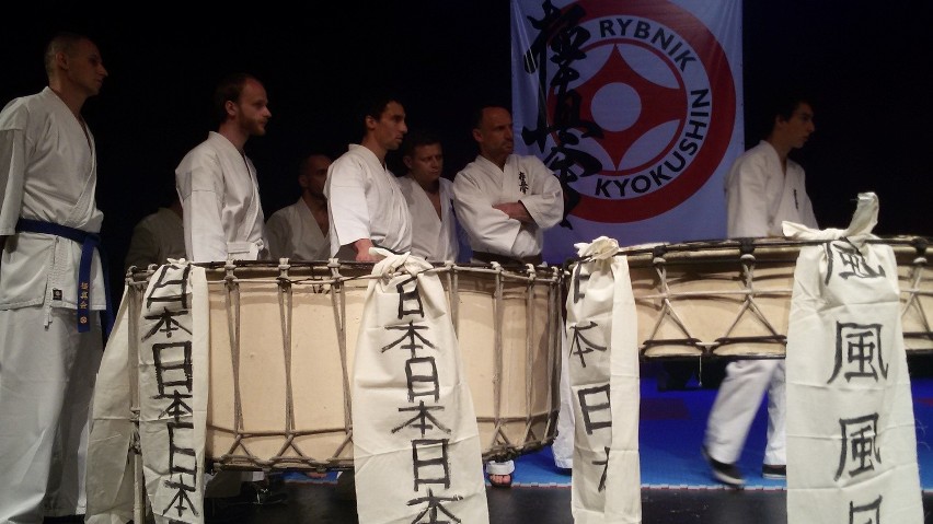40 lat Rybnickiego Klubu Karate Kyokushin w Teatrze Ziemi Rybnickiej