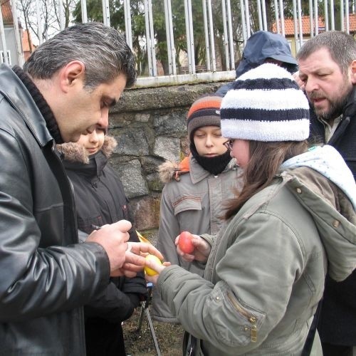 Przed konkursem kazde jajko trzeba bylo dokladnie sprawdzic