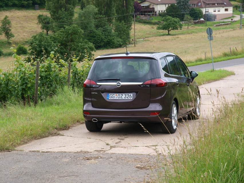 Opel Zafira...