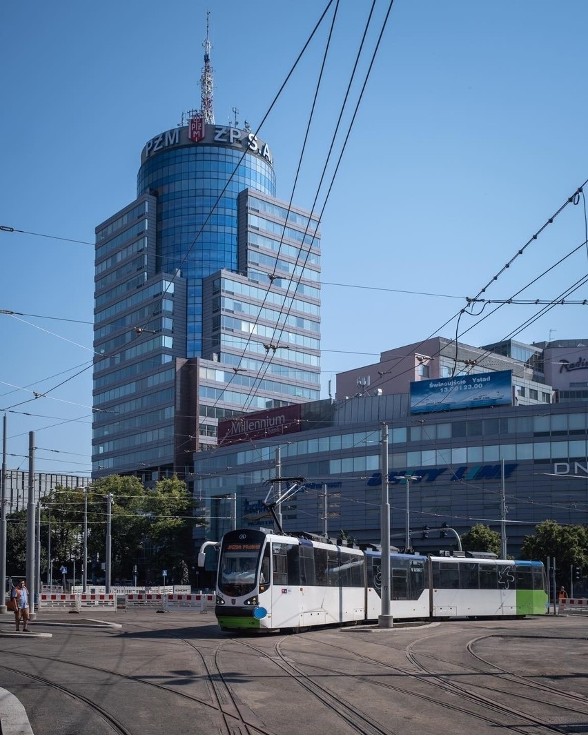 Plac Rodła 28.06.2022: tramwaje już jeżdżą, od 1 lipca...