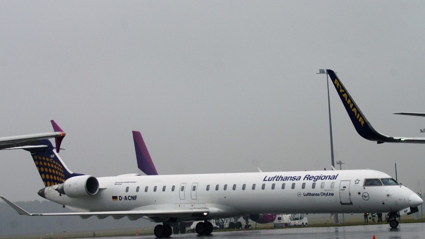 Samoloty zamiast w Gdańsku, wylądowały w Bydgoszczy
