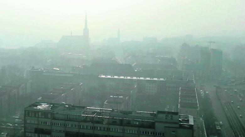 Przekroczenie poziomu pyłu w Szczecinie