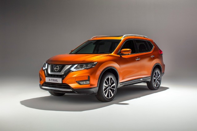 Nissan X-TrailDzięki modyfikacjom wnętrza bagażnik nowego modelu jest jeszcze większy — jego pojemność mierzona według standardu VDA wzrosła z 550 od 565 litrów w wersji pięciomiejscowej.Fot. Nissan