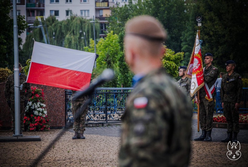 Przysięga żołnierzy Wojsk Obrony Terytorialnej w Ełku