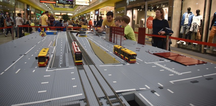 Lego w Galerii Łódzkiej. Zbudowali Trasę W-Z... z klocków [ZDJĘCIA]