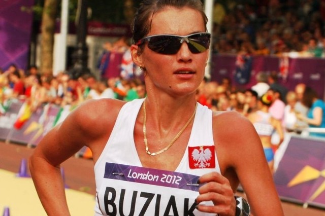 Paulina Buziak na olimpijskiej trasie chodu.