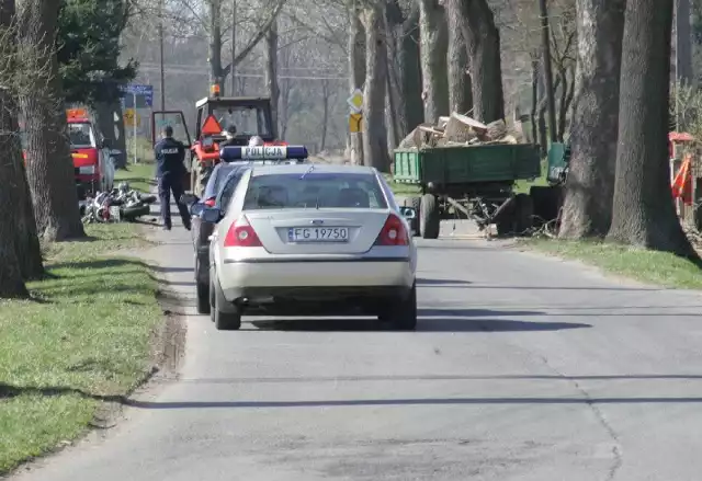 Do wypadku doszło w okolicach Białkowa w gminie Cybinka. Motocyklista zderzył się z ciągnikiem. Zginął na miejscu.