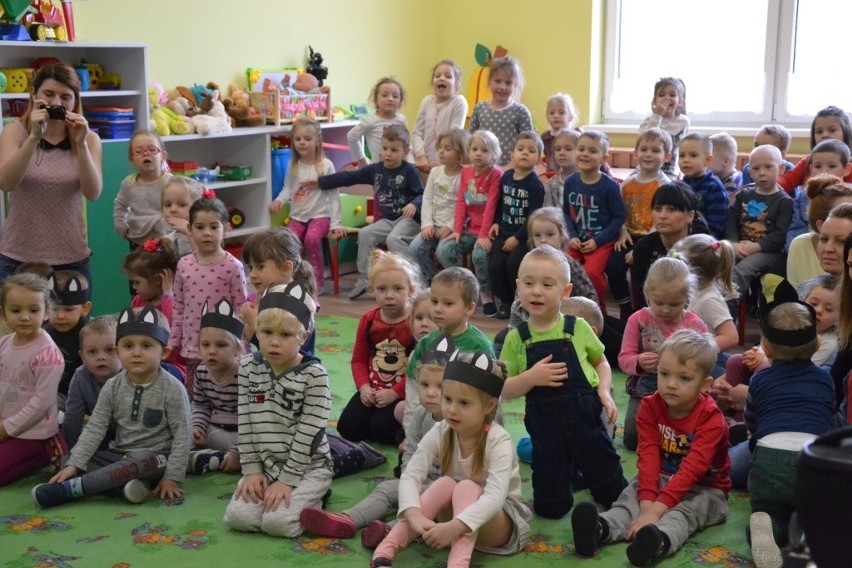 Lipnowskie bibliotekarki odwiedziły dwa przedszkola z okazji...